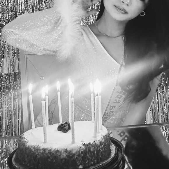 a s in size dress from windsor only wore once - Picture 3 of 3